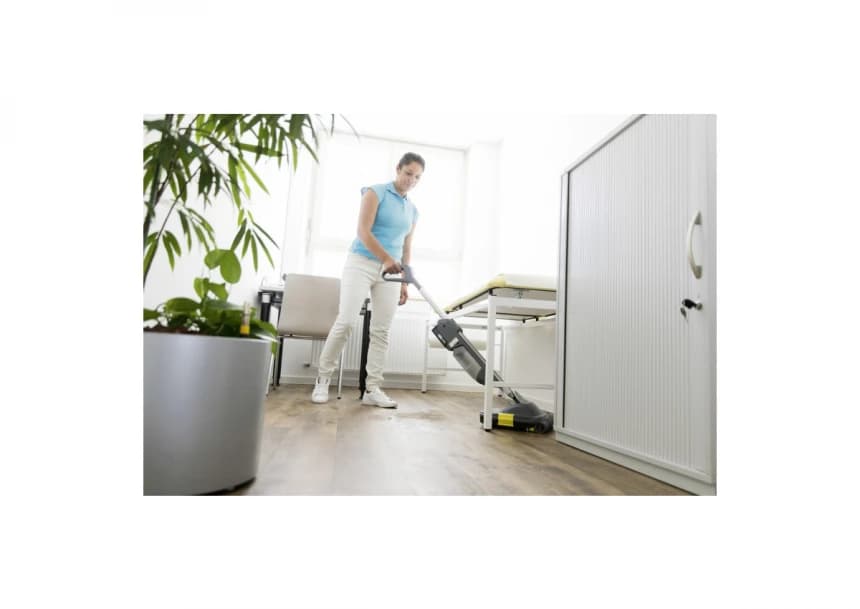 Karcher BR 30/1 C BP PACK - Mašina za održavanje i dezinfekciju podova 1.783-050.0 2