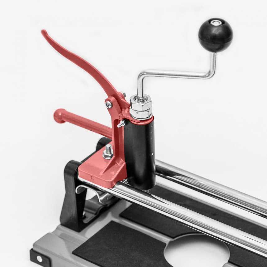 Mašina za sečenje pločica 6