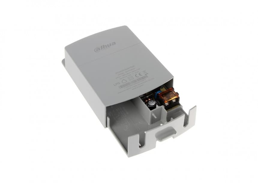 PFM300 Power Adapter 2