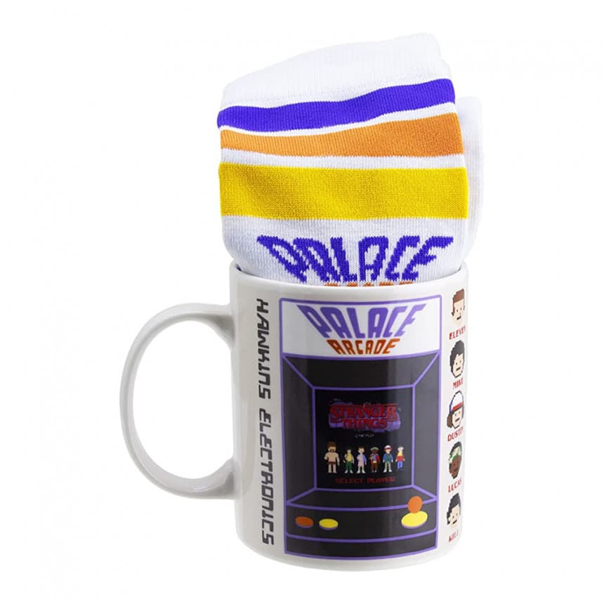 Stranger Things Mug & Socks 1