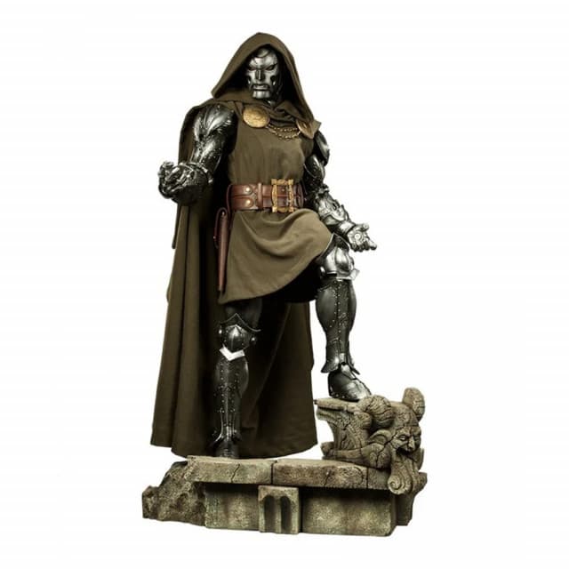 Doctor Doom: Marvel Legendary Scale Figure