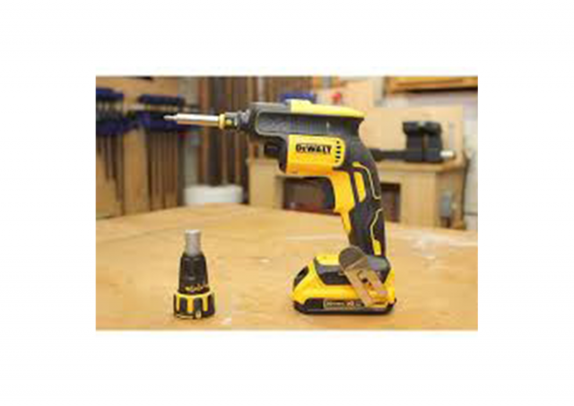 Akumulatorski brzi odvijač gips DeWalt - kraton brushless DCF620D2