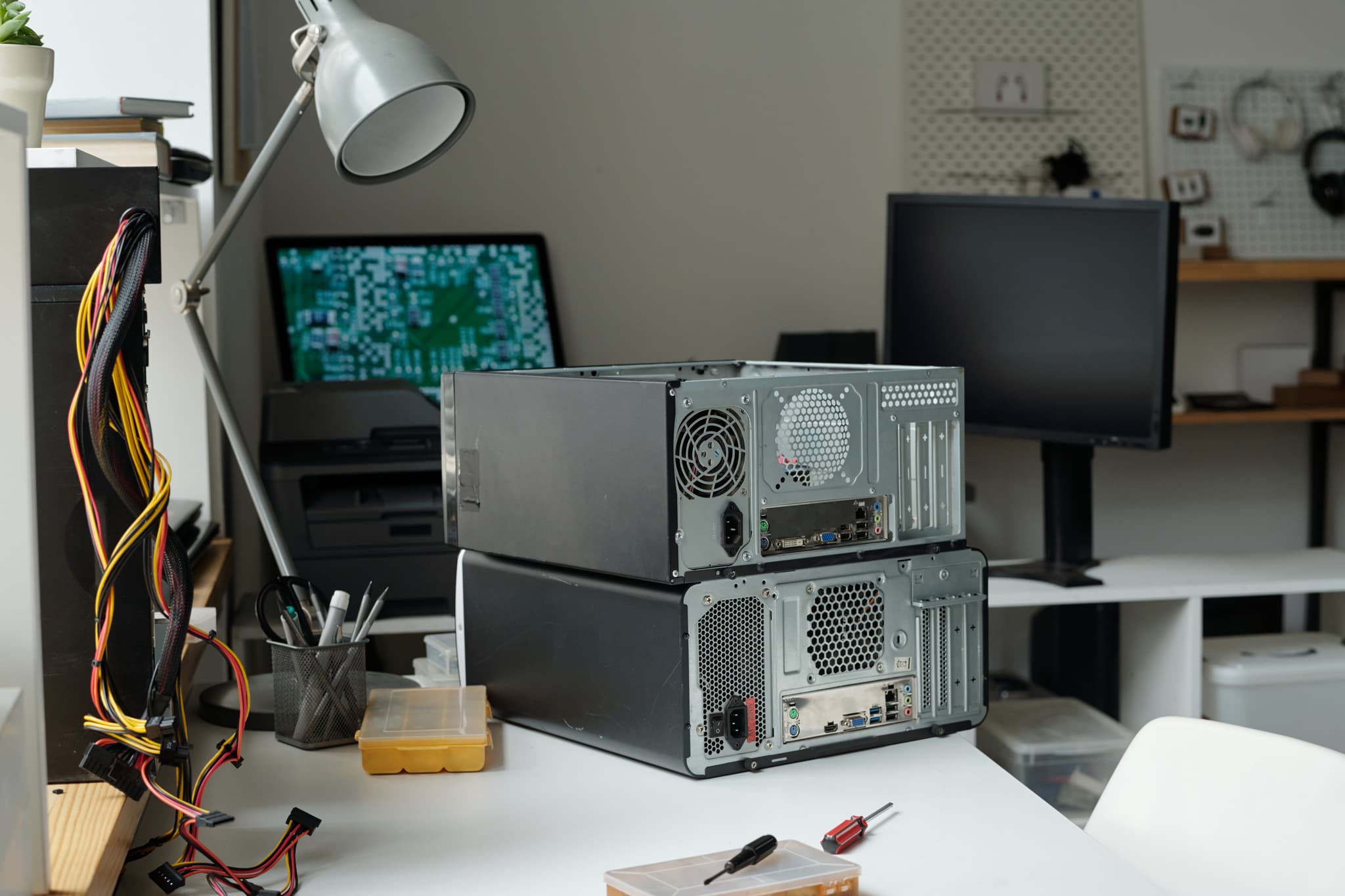 Da li vredi polovan gejming PC – i na šta da paziš?